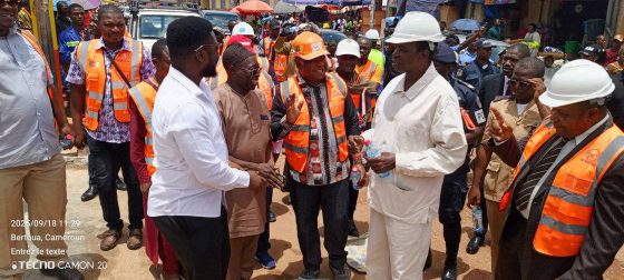 Projets PPP à Bertoua : Le Gouverneur Grégoire Mvongo inspecte 5 chantiers majeurs de la ville.